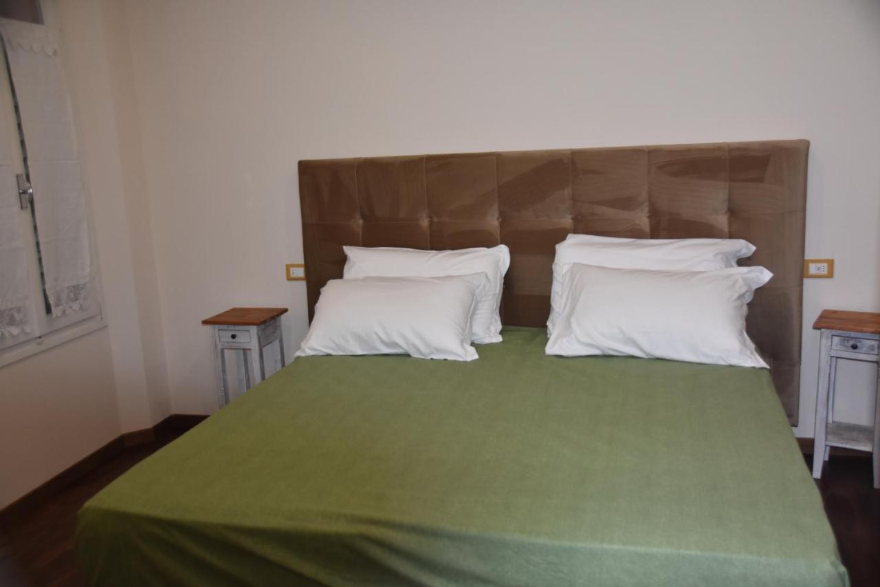 Le Dame Manfrede Hotel Faenza Eksteriør billede